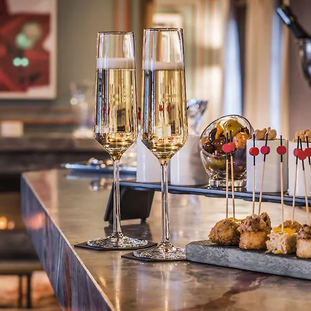 Отель Apogee Courchevel, Oetker