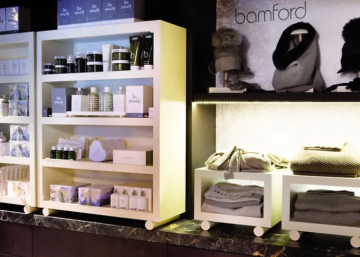 Apogee Courchevel, Oetker 5* קורשבל