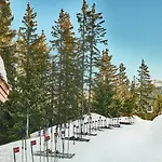 Apogee Courchevel, Oetker Куршевель