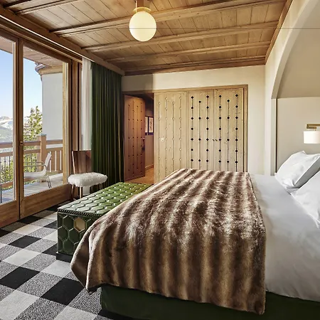 Apogee Courchevel, Oetker 5* קורשבל