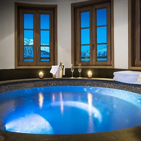 Apogee Courchevel, Oetker 5*